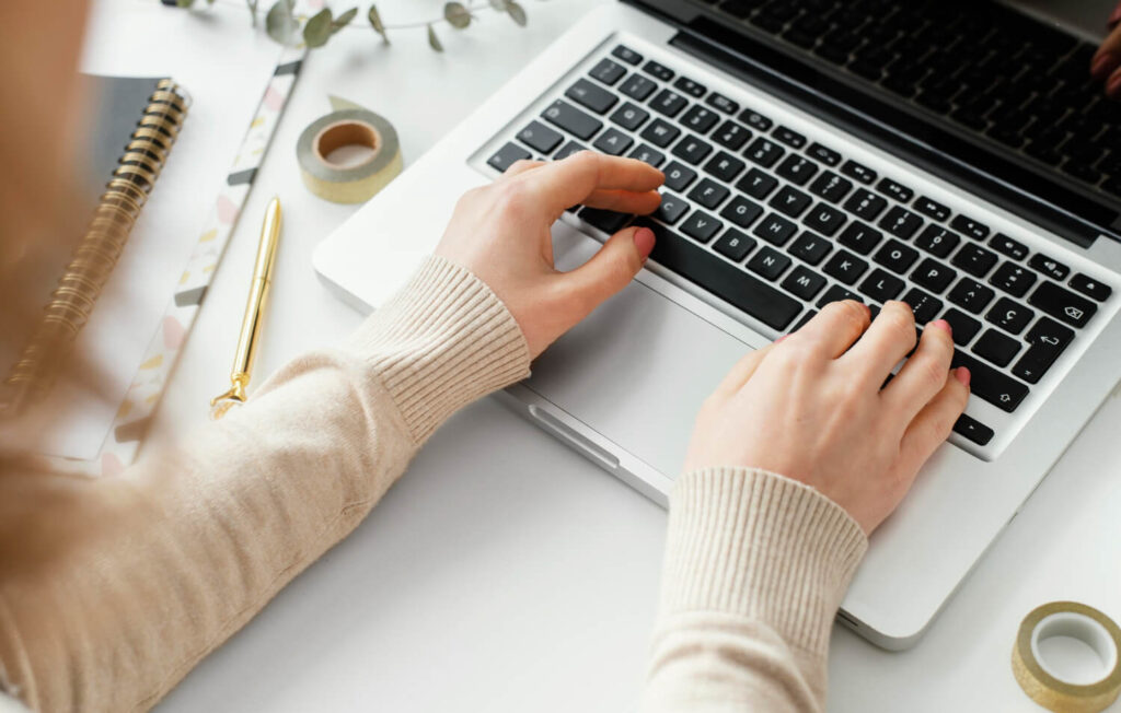 A business coach trying to write the best bio in the coaching niche.